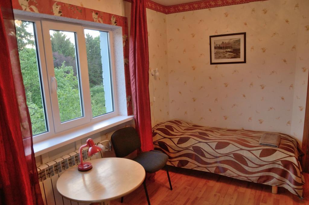 Oti Guesthouse Talin Exterior foto