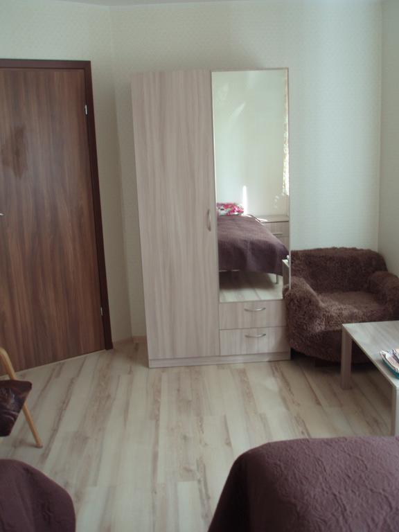 Oti Guesthouse Talin Quarto foto